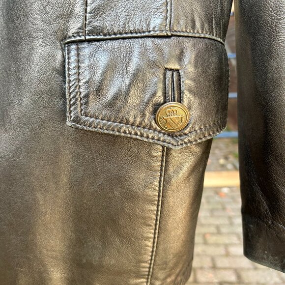 Made in Canada Danier Leather Jacket - Picture 6 of 9